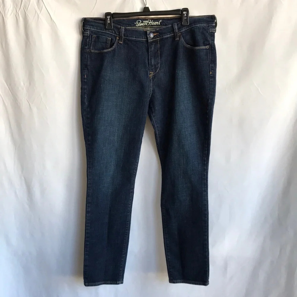 Old Navy dark wash high-rise skinny jeans, size 16
